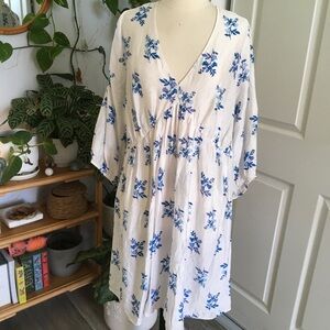 🌹H&M Floral V-Neck Dress Long Sleeves🌹